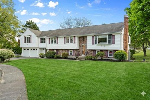 11 Hingston Circle, Braintree, MA, 02184 | Card Image