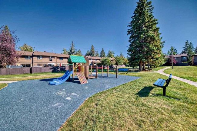 56 - 2300 Oakmoor Drive Sw, Townhouse with 3 bedrooms, 1 bathrooms and 1 parking in Calgary AB | Image 33