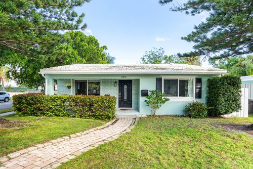 439 45th St, West Palm Beach, FL, 33407-2923 | Card Image