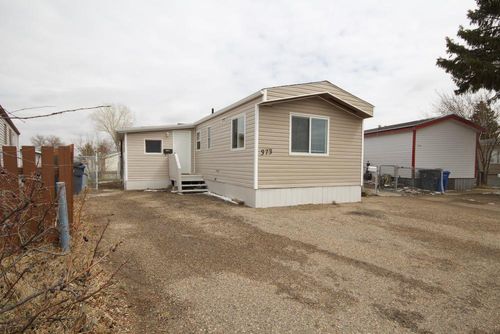 373 Beaufort Cres Sw, Medicine Hat, AB, T1A7Z2 | Card Image
