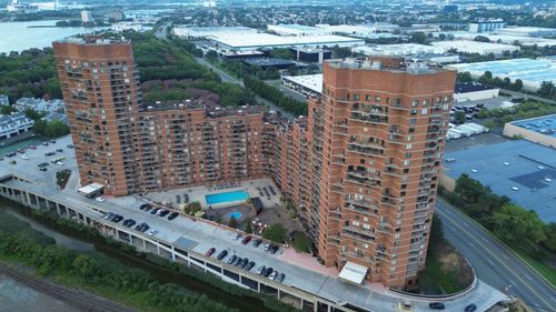 702-702 Harmon Cove Tower, Secaucus, NJ, 07094 | Card Image
