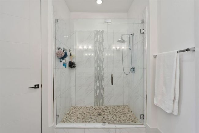 UNIT-213 - 199 Waterpoint Ct, Condo with 3 bedrooms, 3 bathrooms and 2 parking in Montgomery TX | Image 13