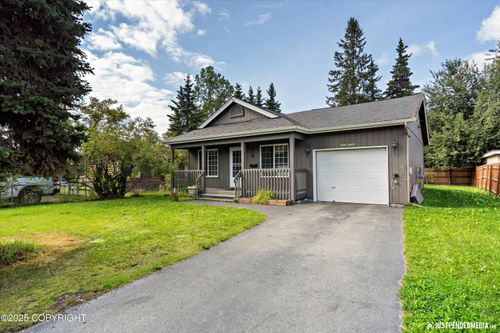 438 Bliss St, Anchorage, AK, 99508-2232 | Card Image