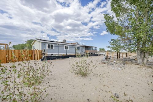 8860 Brush Garden Dr, Fallon, NV, 89406-9341 | Card Image