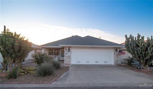 411 Scorpio St, Mission, TX, 78572-6521 | Card Image