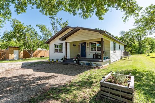 1803 Avenue Q, Santa Fe, TX, 77510-8995 | Card Image
