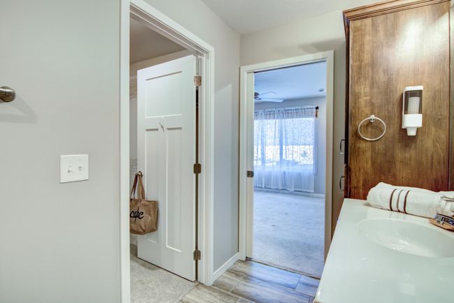 07-MasterBathroom-2.jpg | Image 19