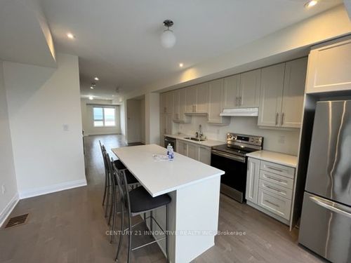 769 Port Darlington Rd, Bowmanville, ON, L1C7G4 | Card Image