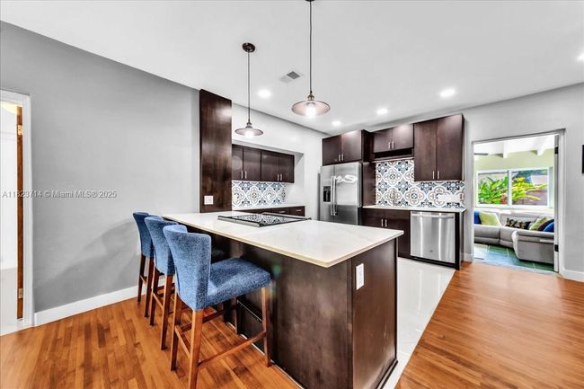 7341 Sw Sw 64 Court, House other with 3 bedrooms, 2 bathrooms and null parking in South Miami FL | Image 11
