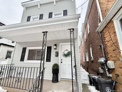 104-20 47th Ave, Corona, NY, 11368-2821 | Card Image