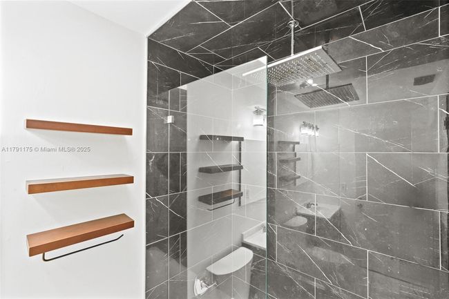 18982 Cloud Lake Cir, House other with 2 bedrooms, 2 bathrooms and null parking in Boca Raton FL | Image 32
