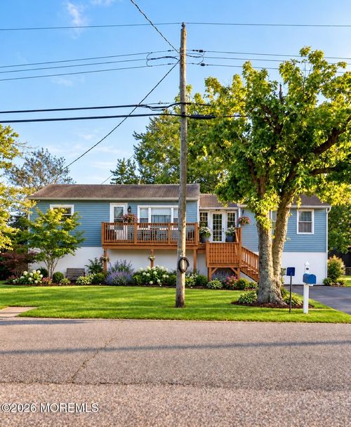 194 Brennan Concourse, Bayville, NJ, 08721-3646 | Card Image