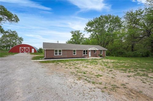 1129 Nw Us Highway 50, Centerview, MO, 64019-9153 | Card Image