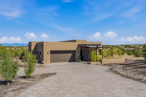 9 Tierra Antigua, Santa Fe, NM, 87506 | Card Image