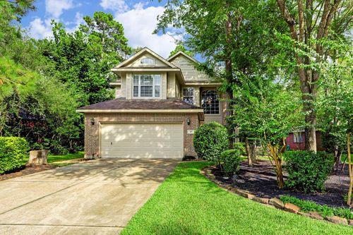 147 N Willow Point Cir, The Woodlands, TX, 77382-1681 | Card Image