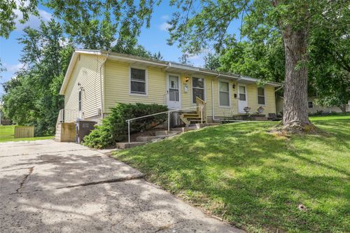 930 Emma Ave, Des Moines, IA, 50315-3841 | Card Image