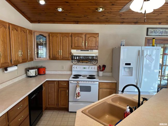 1351 Township Road, House other with 2 bedrooms, 2 bathrooms and null parking in Stronghurst IL | Image 6