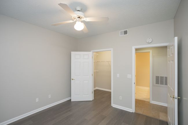 Welcome Home! Amazing location in the heart of Green Hills. close to downtown, the Mall at Green Hills, Belmont, Vanderbilt and hospitals, Music Row. Ground floor in gated community. Pool clubhouse and fitness center | Image 20