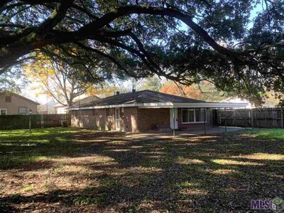 213 Lafourche St, House other with 2 bedrooms, 2 bathrooms and null parking in Donaldsonville LA | Image 2