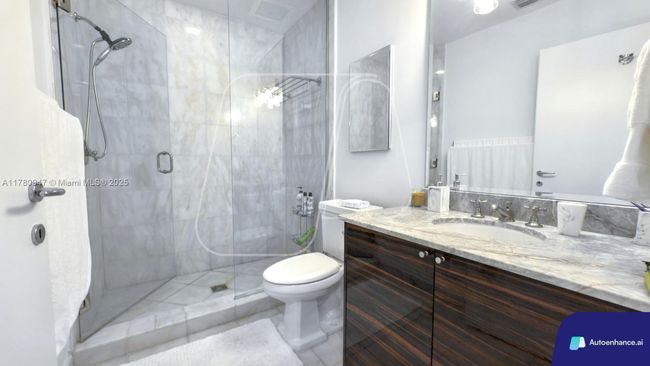 APT-504 - 50 S Pointe Dr, Condo with 0 bedrooms, 1 bathrooms and null parking in Miami Beach FL | Image 9