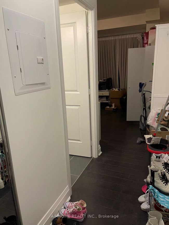 2008 - 1080 Bay St, Condo with 1 bedrooms, 1 bathrooms and null parking in Toronto ON | Image 17