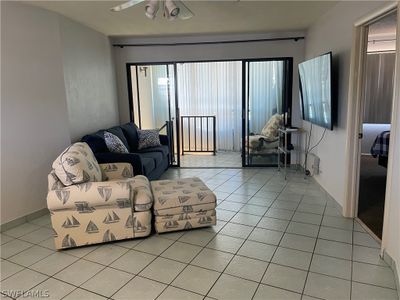 A203 - 1031 Anglers Cove, Condo with 1 bedrooms, 2 bathrooms and null parking in Marco Island FL | Image 2