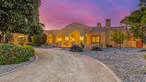 8336 W Avenida Del Sol, Peoria, AZ, 85383-1528 | Card Image