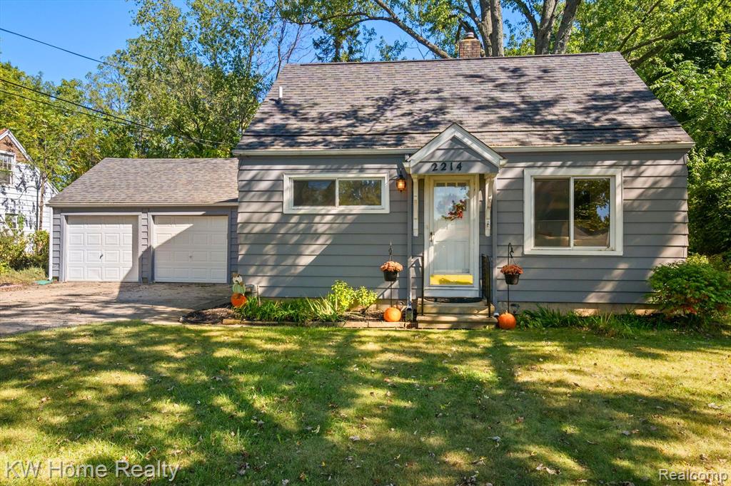 Walnut Rd, Auburn Hills, MI 48326