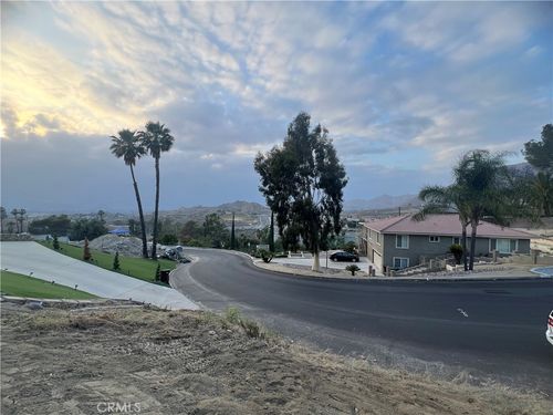 20254 Westpoint Dr, Riverside, CA, 92507-6603 | Card Image
