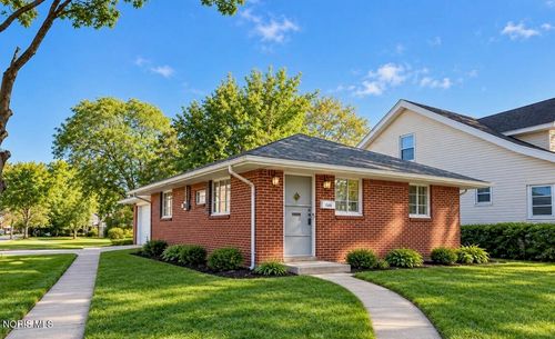 1588 Eleanor Ave, Toledo, OH, 43612-2068 | Card Image