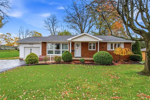 330 Lyle Dr, Hermitage, PA, 16148-1632 | Card Image