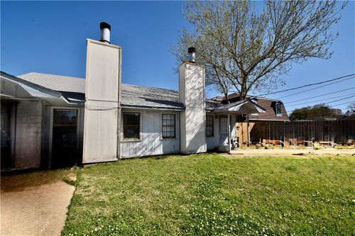 2521 Riverwynd Dr, Alexandria, LA, 71301-2653 | Card Image