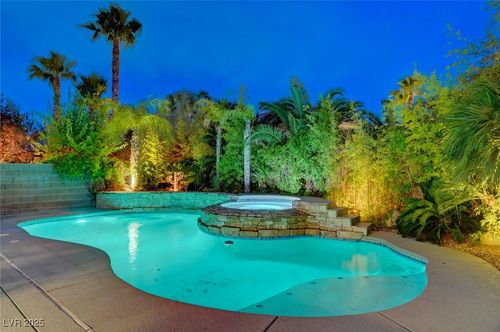 9593 Los Cotos Ct, Las Vegas, NV, 89147-8205 | Card Image
