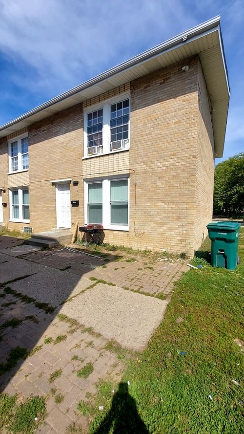 apt-d-2200 Hebron Ave, Zion, IL, 60099-2265 | Card Image