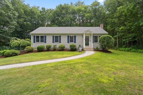 352 Town Farm Rd, Barre, MA, 01005-9200 | Card Image