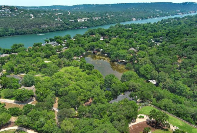 4703 Laguna Ln, House other with 3 bedrooms, 2 bathrooms and 2 parking in Austin TX | Image 27