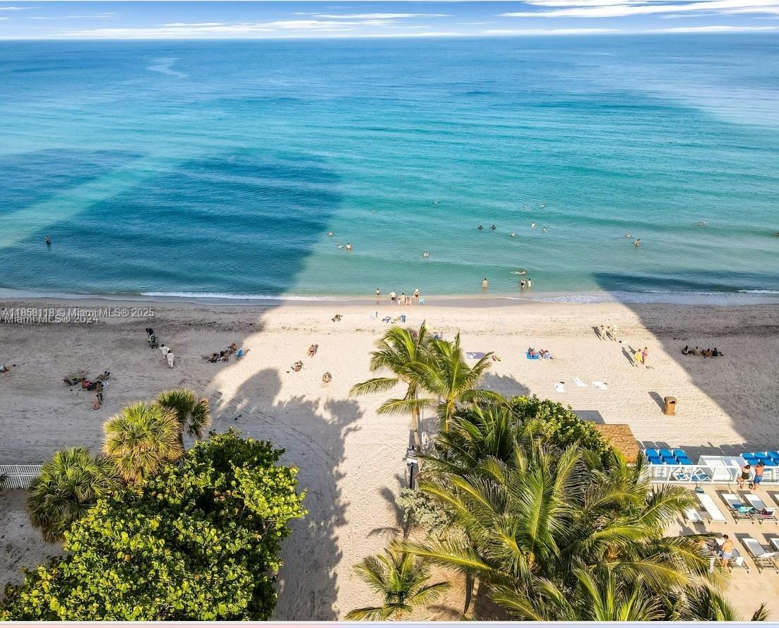 Residential Lease in Sunny Isles Beach 3
