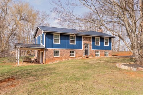 610 Austinville Rd, Wytheville, VA, 24382 | Card Image