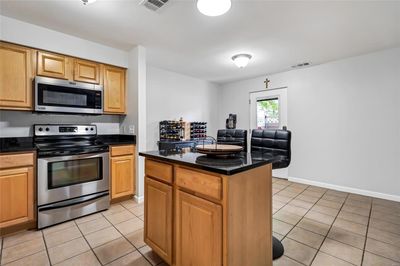 L1 - 950 E Rue De La Banque, Condo with 2 bedrooms, 2 bathrooms and null parking in Creve Coeur MO | Image 2