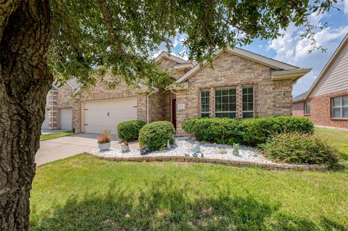 824 Golden Bear Ln, Mckinney, TX, 75072-8951 | Card Image