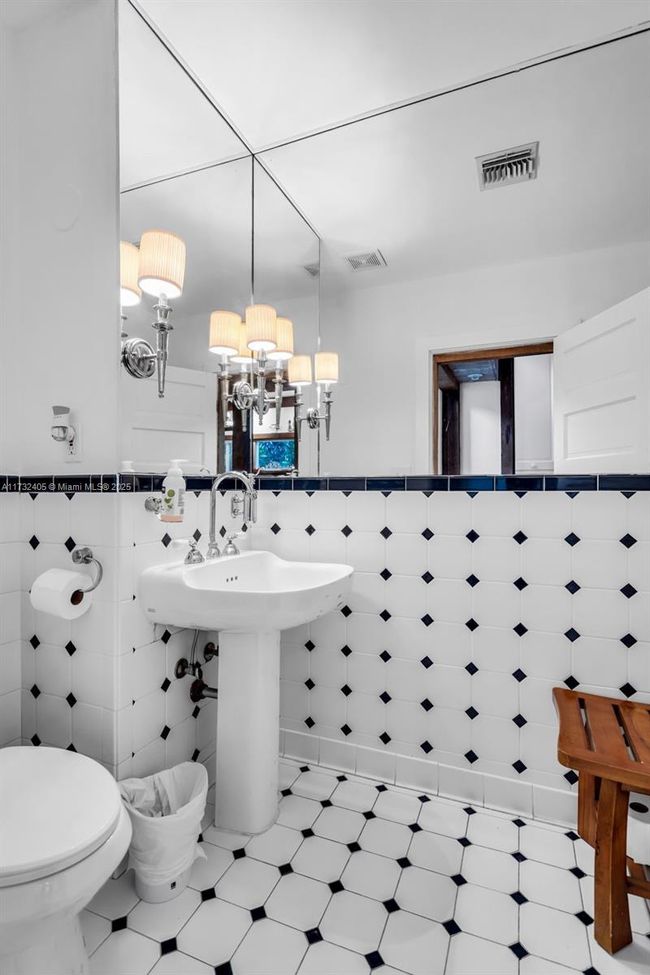 3613 Royal Palm Ave, House other with 4 bedrooms, 5 bathrooms and null parking in Miami FL | Image 20