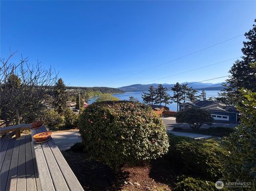 141 Sunset Blvd, Port Townsend, WA, 98368-8913 | Card Image