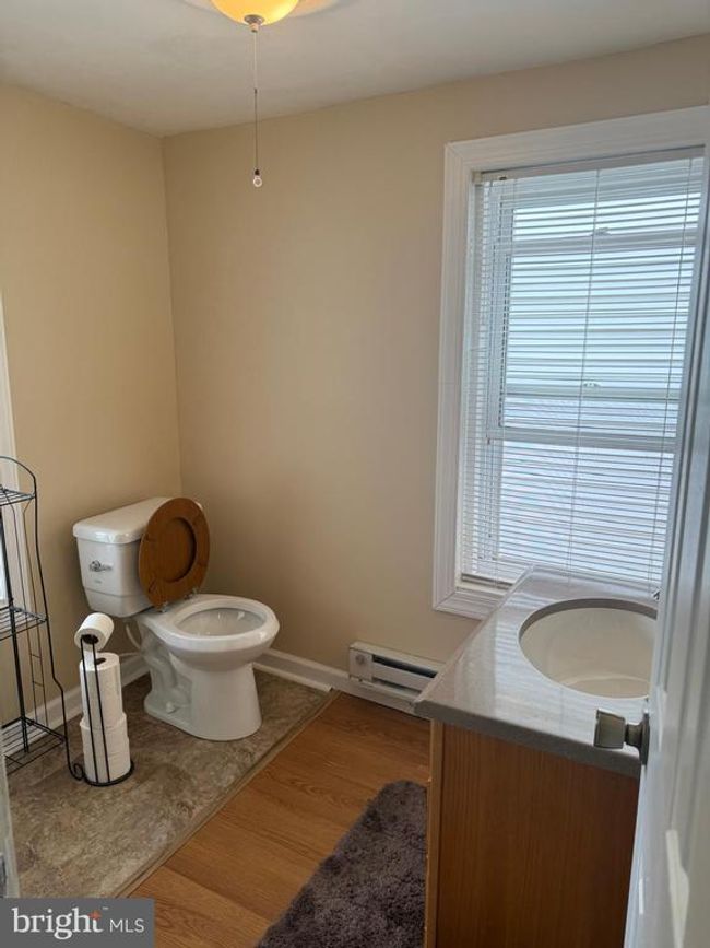 806 E 8 Th St, Townhouse with 2 bedrooms, 1 bathrooms and null parking in WILMINGTON DE | Image 12