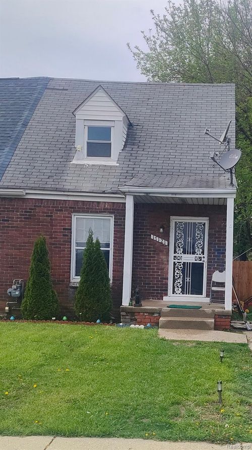 17121 Kelly Rd, Detroit, MI, 48224-1564 | Card Image