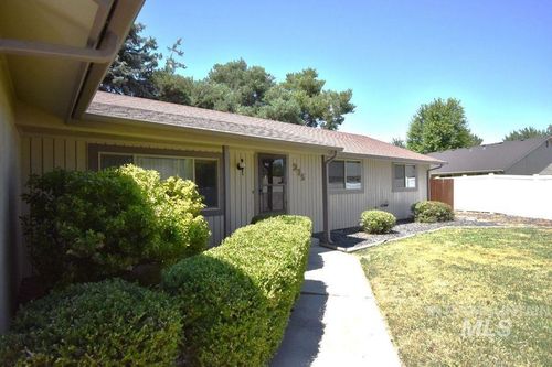 215 Mango Dr, Eagle, ID, 83616-5069 | Card Image