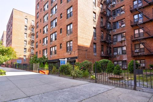 apt-417-83 Vietor Ave, Elmhurst, NY, 11373-3226 | Card Image