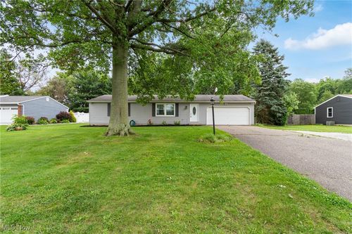 8132 Arlington Ave Nw, North Canton, OH, 44720-5110 | Card Image