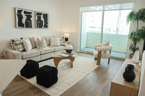 212-9172 Collins Ave, Surfside, FL, 33154-3158 | Card Image