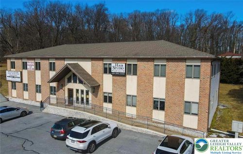 100-2909 Route 100, OREFIELD, PA, 18069-2951 | Card Image