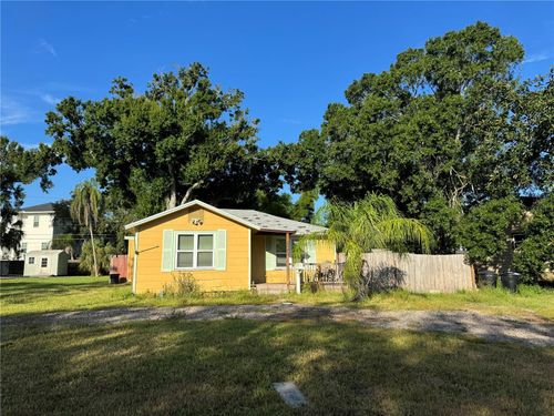 6404 Pershing St Ne, St Petersburg, FL, 33702-7656 | Card Image